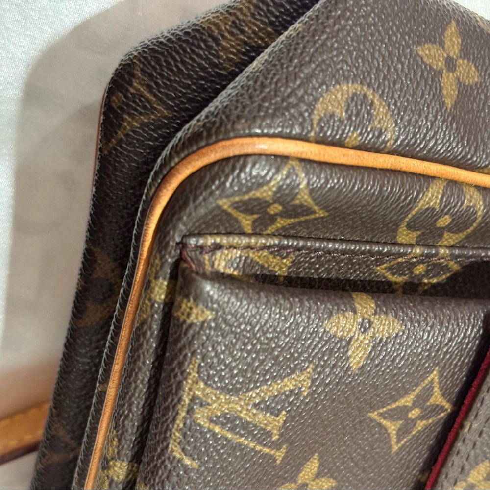 2004 Louis Vuitton Viva Cite Pm - Picture 6 of 8